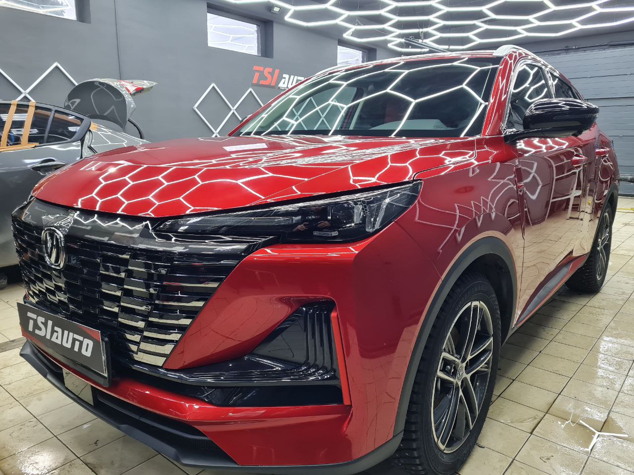 Оклейка пленкой Changan Uni-S в пакете Трасса в Ростове-на-Дону