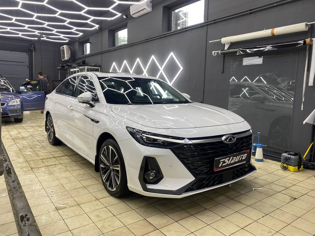 Chery Arrizo 8 шумоизоляция в пакете Элит в Ростове-на-Дону