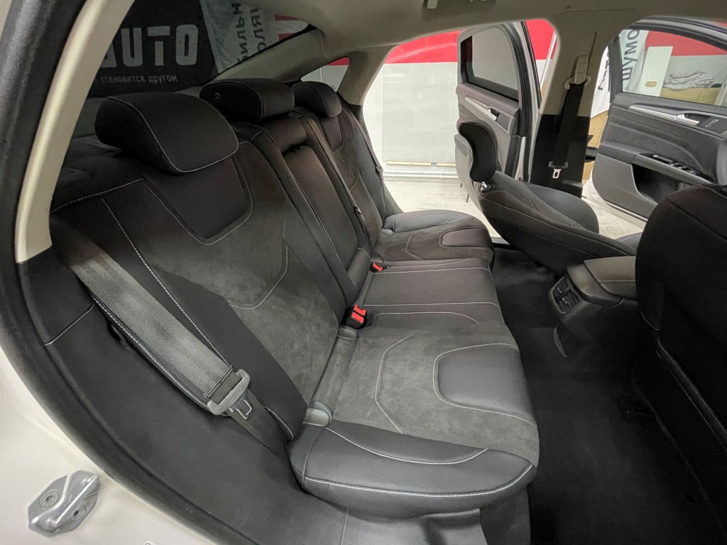 Перетяжка салона на Ford Mondeo 5 в Ростове-на-Дону