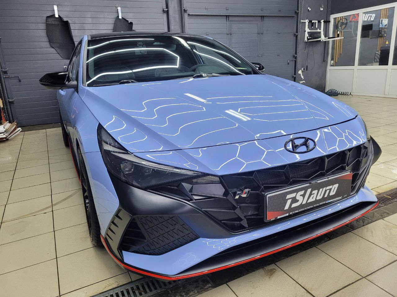 Оклейка защитной пленкой кузова Hyundai Avante фото и цены