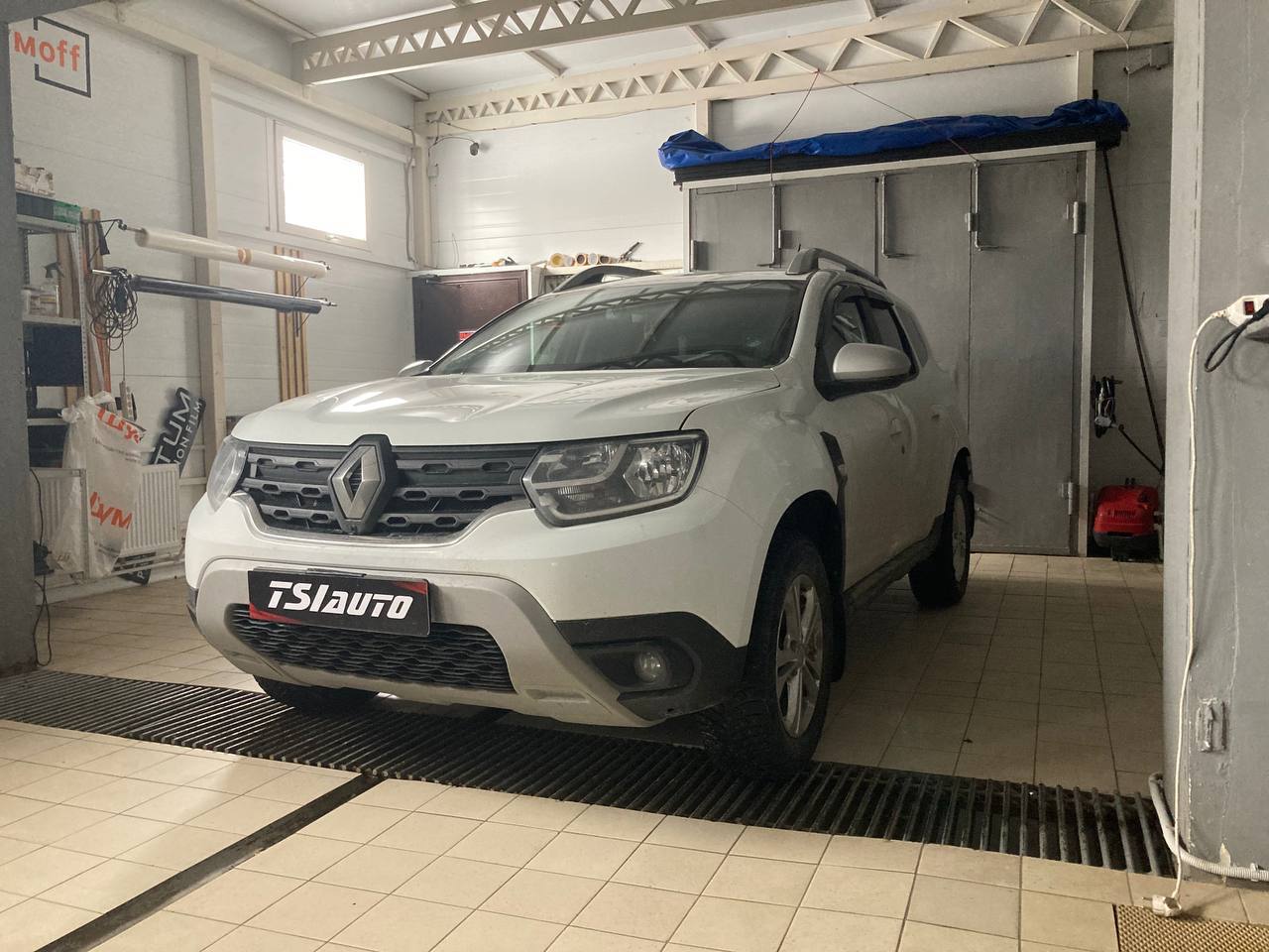 Renault Duster шумоизоляция арок в Ростове-на-Дону