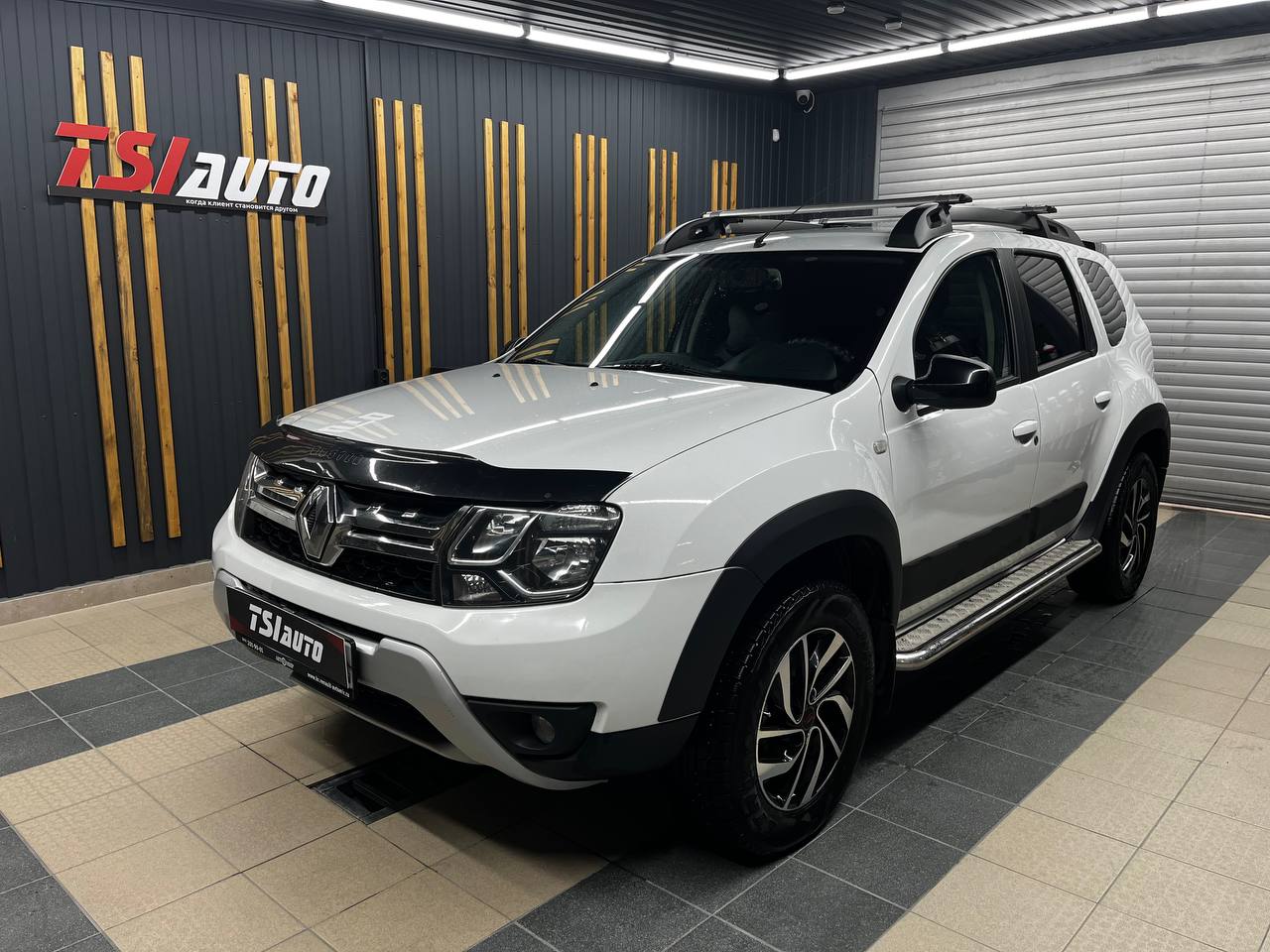 Renault Duster установка сабвуфера и усилителя фото и цены в Ростове-на-Дону