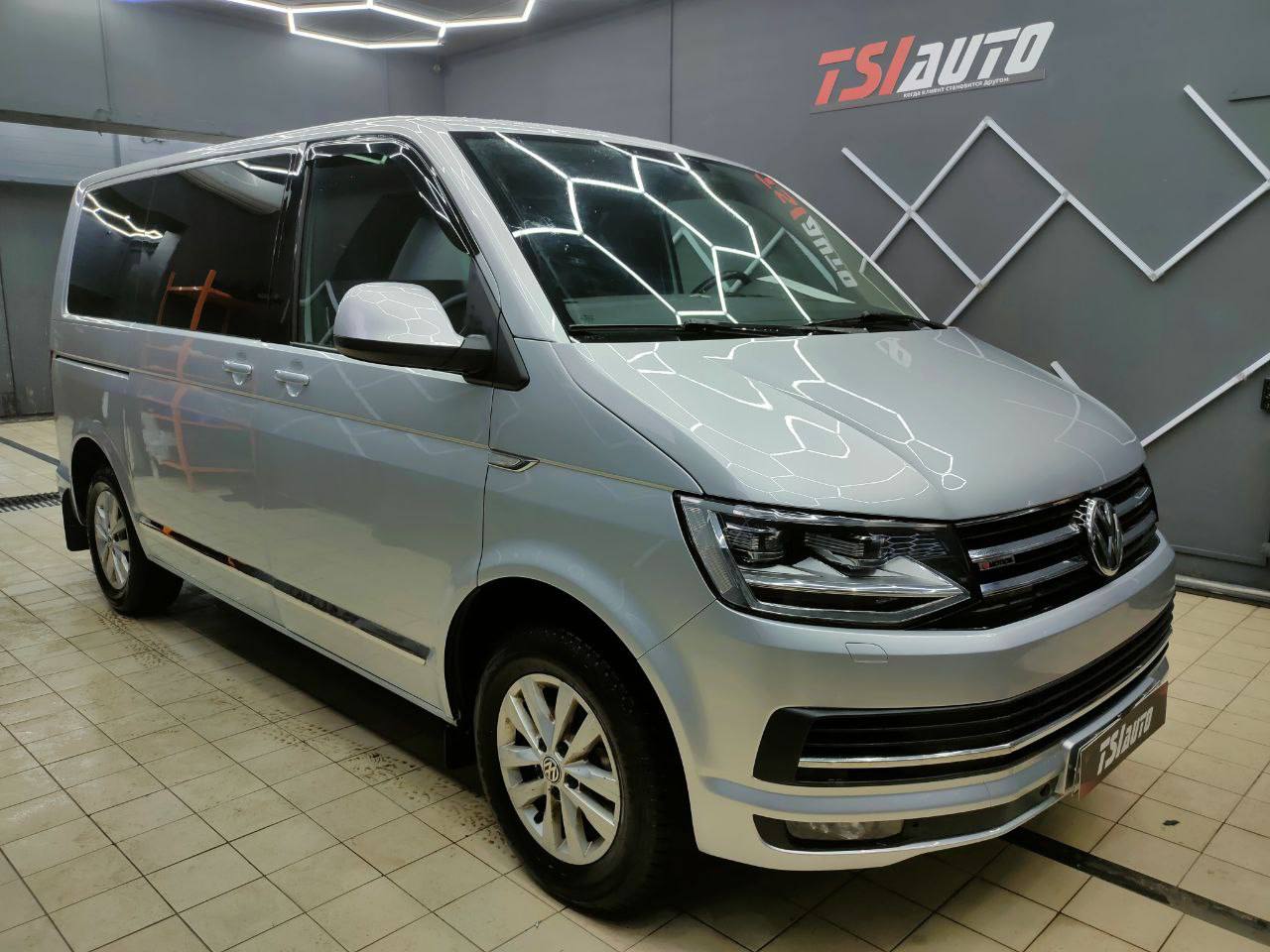 Полная шумоизоляция Volkswagen Caravelle в пакете Комфорт за 1 день фото и цены в Ростове-на-Дону