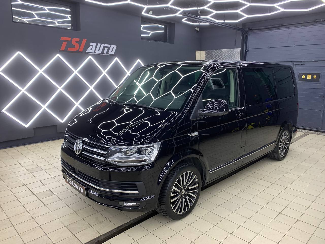 Установка усилителя и акустики Volkswagen Multivan в Ростове-на-Дону