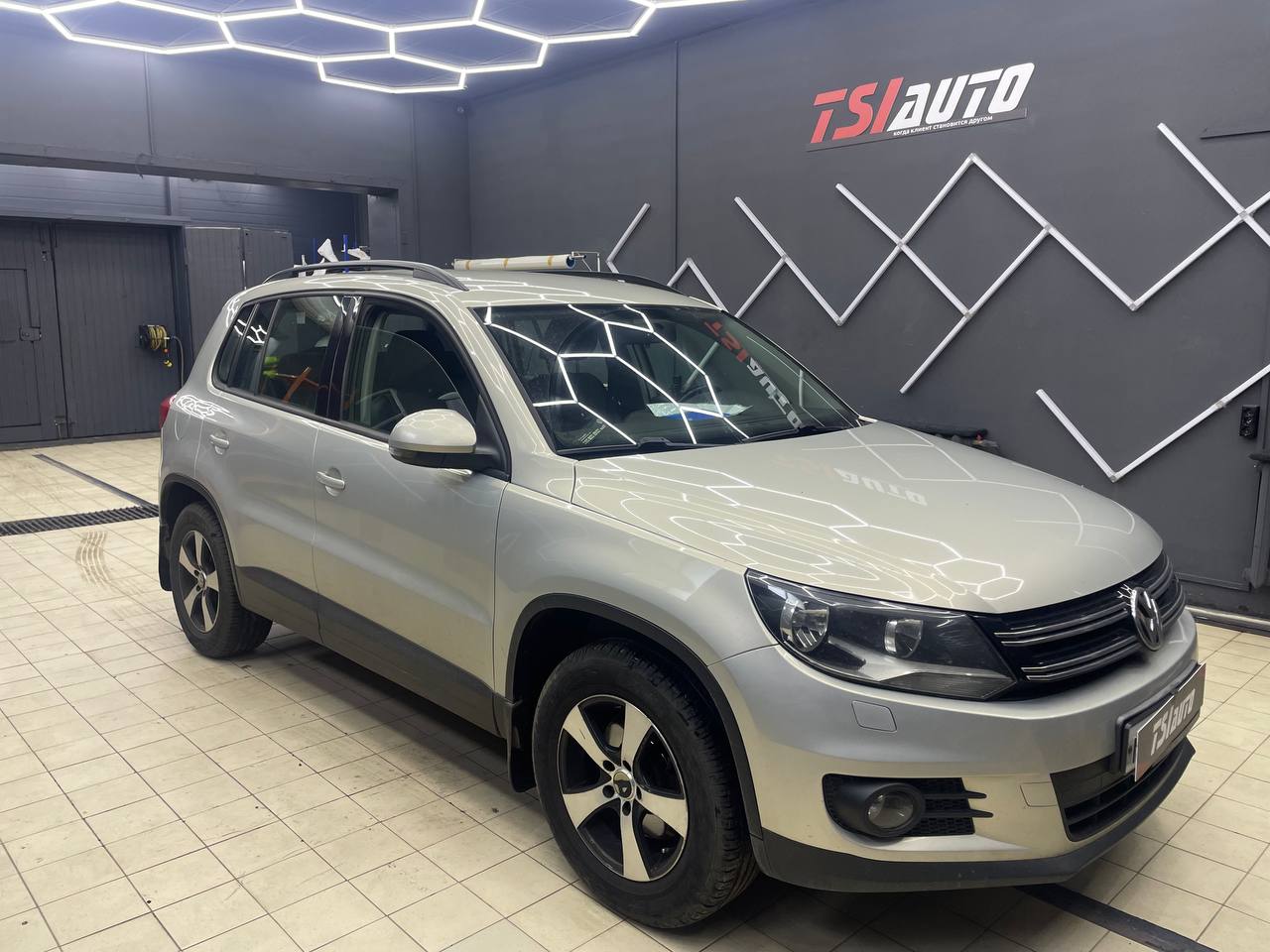 Установка чехлов Volkswagen Tiguan в Ростове-на-Дону фото и цены