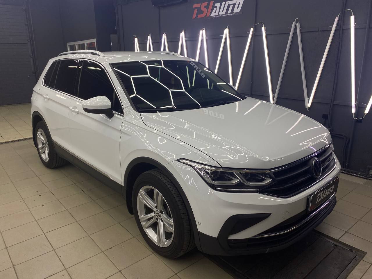 Шумоизоляция Volkswagen Tiguan 2 в Ростове-на-Дону - пакет Комфорт