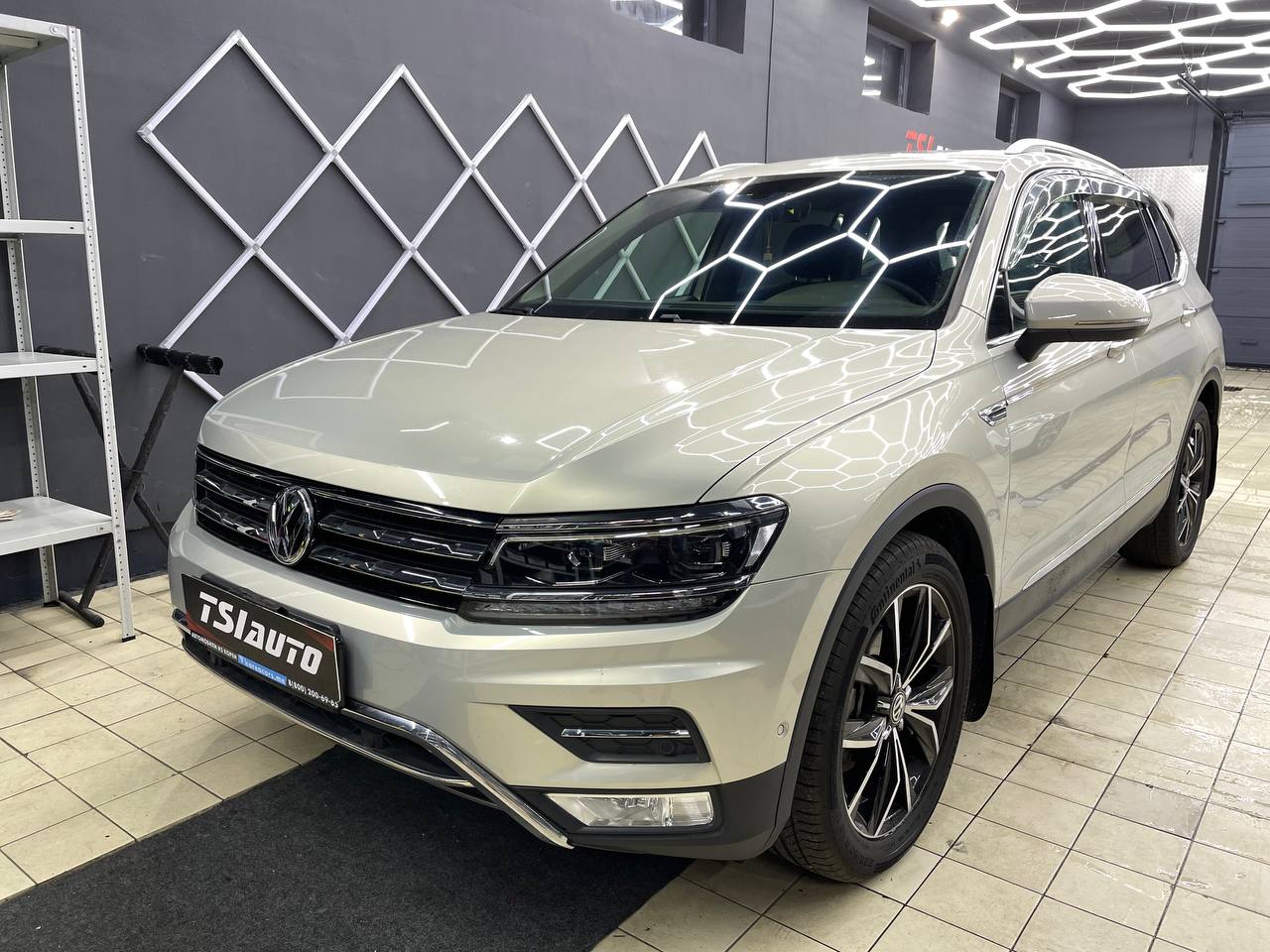 Полная шумоизоляция Volkswagen Tiguan 2