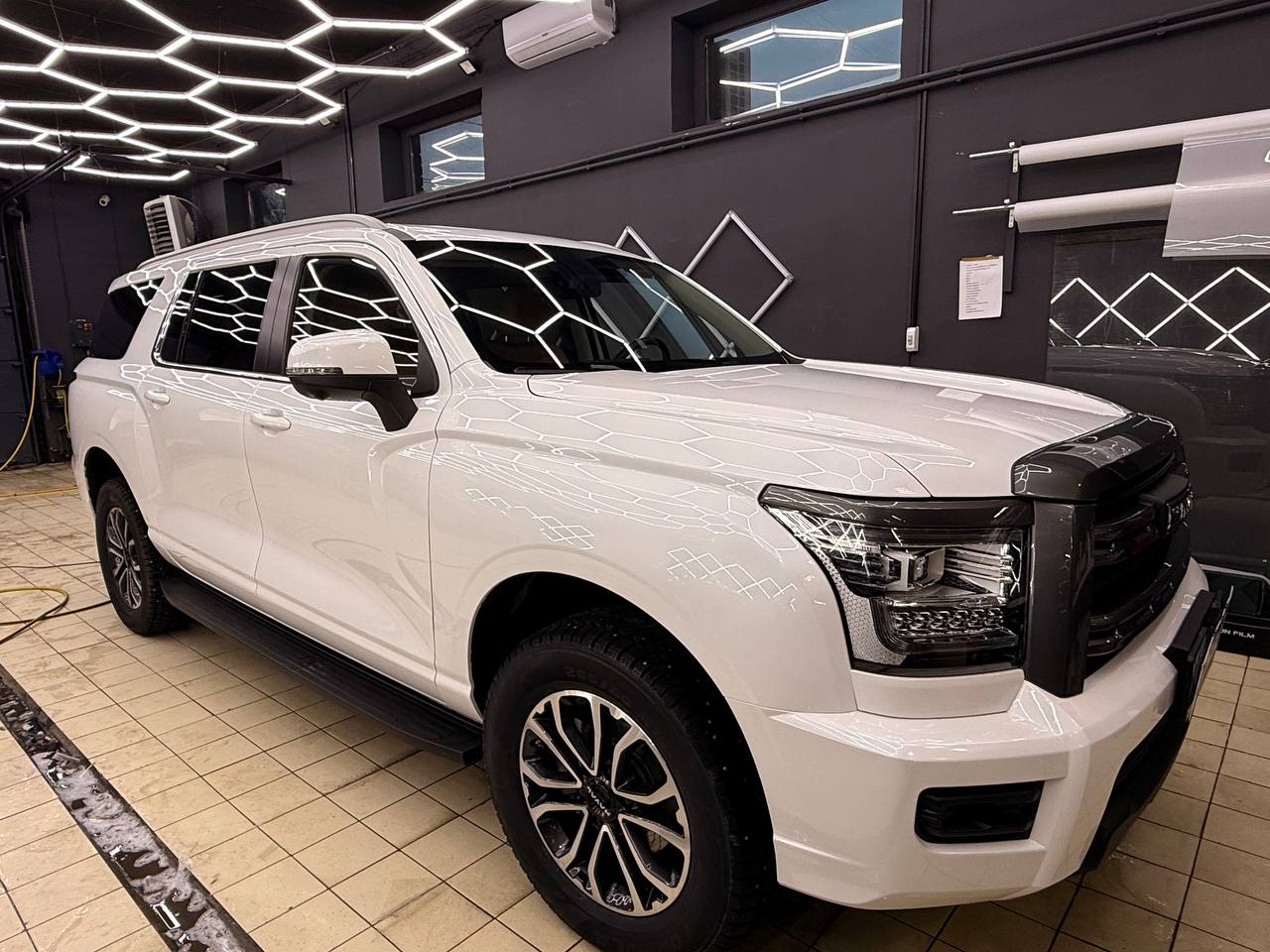 Оклейка пленкой Haval H5 в Ростове-на-Дону