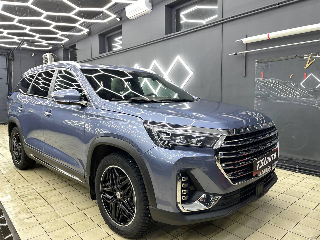 Шумоизоляция Jetour X90 Plus в Ростове-на-Дону