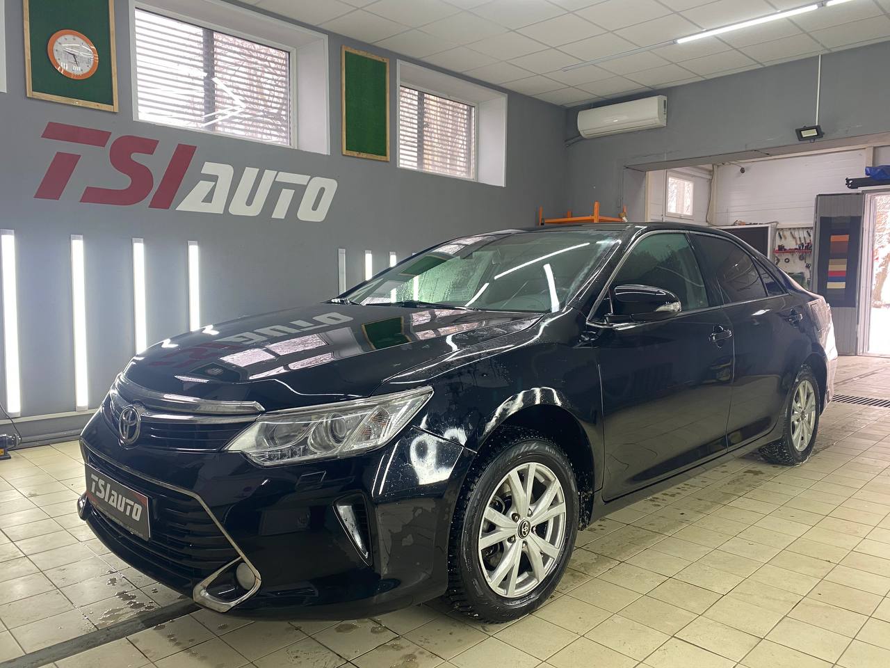 Установка чехлов в Toyota Camry