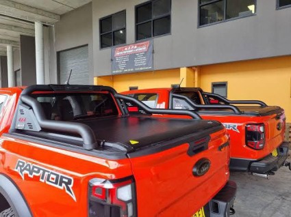 Электрическая роллета на кузов Ford Ranger - фото 3